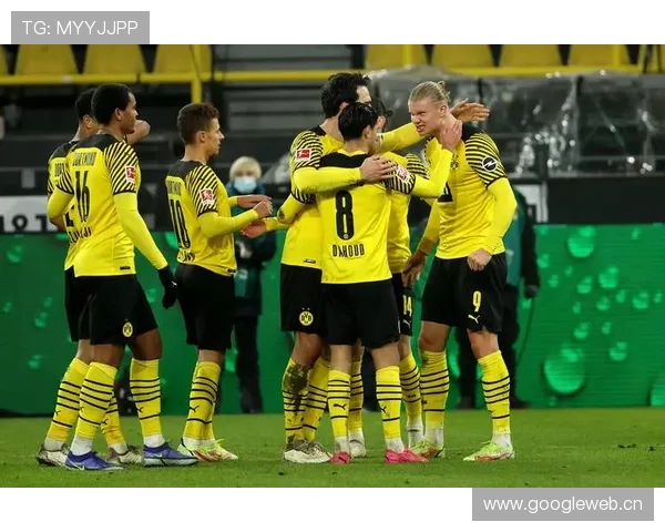 斯图加特中场组织能力持续提升,攻防转换效率显著增强 斯图加特中场组织能力持续提升,攻防转换效率显著增强