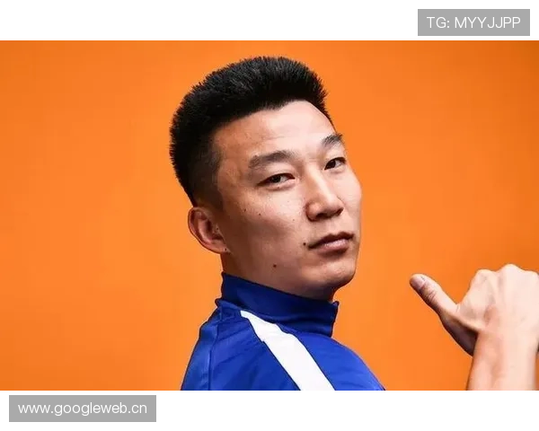 刘洋私下穿运动鞋配西装？感觉明星也hold不住这骚操作！