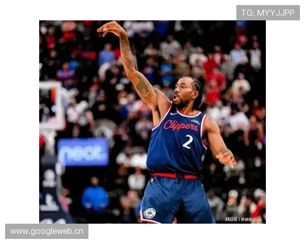 科怀·伦纳德有效利用挡拆创造投篮空间拉开防守差距